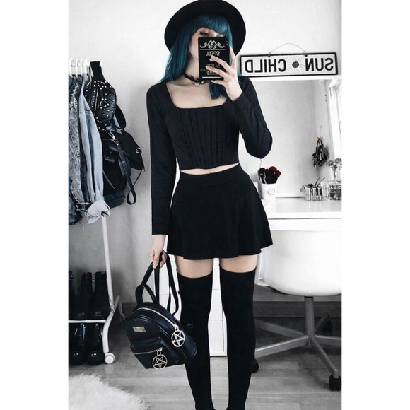 Hunter & Brown Tops - Hunter & Brown Grunge 90s Goth Corset Crop Top M Black Y2K Shaping Whimsgoth NWT